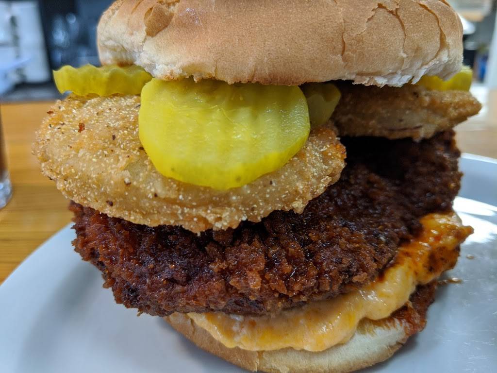 Bartholomews Bistro & Gallery | restaurant | 1415 E State Blvd, Fort Wayne, IN 46805, USA | 2603996234 OR +1 260-399-6234