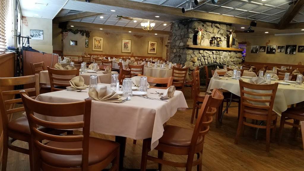 Tony Spavones Ristorante | restaurant | 266 W Lake St, Bloomingdale, IL 60108, USA | 6305293154 OR +1 630-529-3154