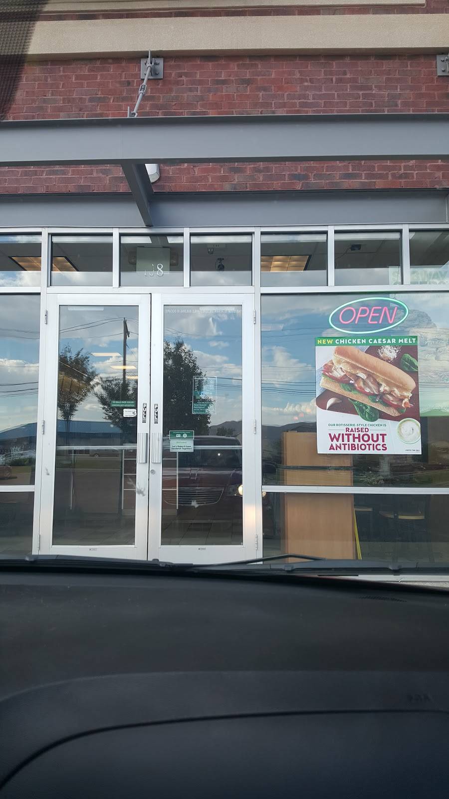 Subway | meal takeaway | 196 W 12300 S Suite 108, Draper, UT 84020, USA | 8015236474 OR +1 801-523-6474