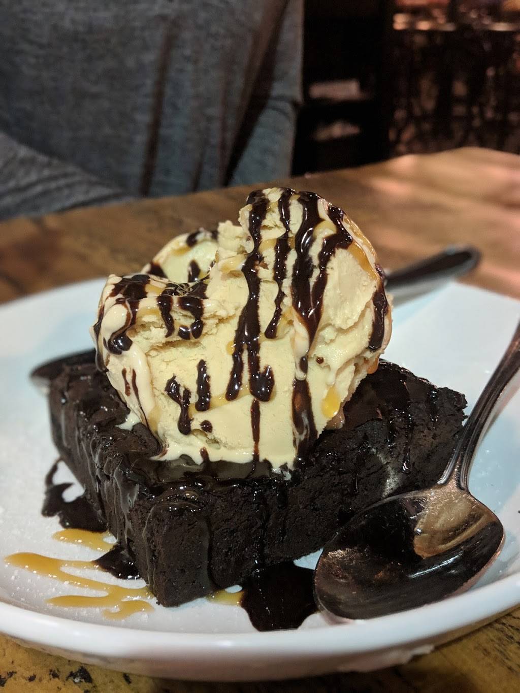 Revolution Rotisserie & Bar | restaurant | 6063 Montgomery Rd, Cincinnati, OH 45213, USA | 5133514000 OR +1 513-351-4000