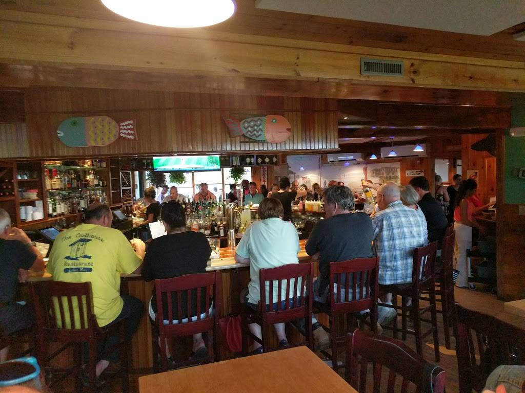 Lobsta Land | restaurant | 84 Causeway St, Gloucester, MA 01930, USA | 9782810415 OR +1 978-281-0415