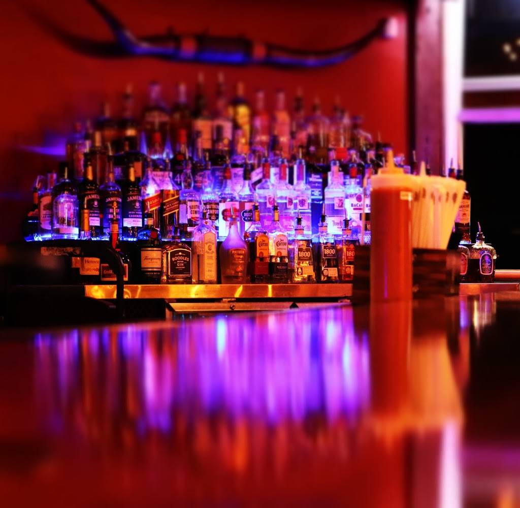 Smoke & Barrel | restaurant | 752 S Gulfview Blvd, Clearwater, FL 33767, USA | 7272401179 OR +1 727-240-1179