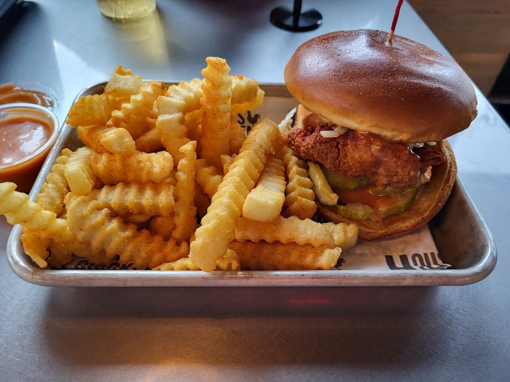 Houston TX Hot Chicken | restaurant | 7155 W Ann Rd, Las Vegas, NV 89130, USA | 7027185329 OR +1 702-718-5329