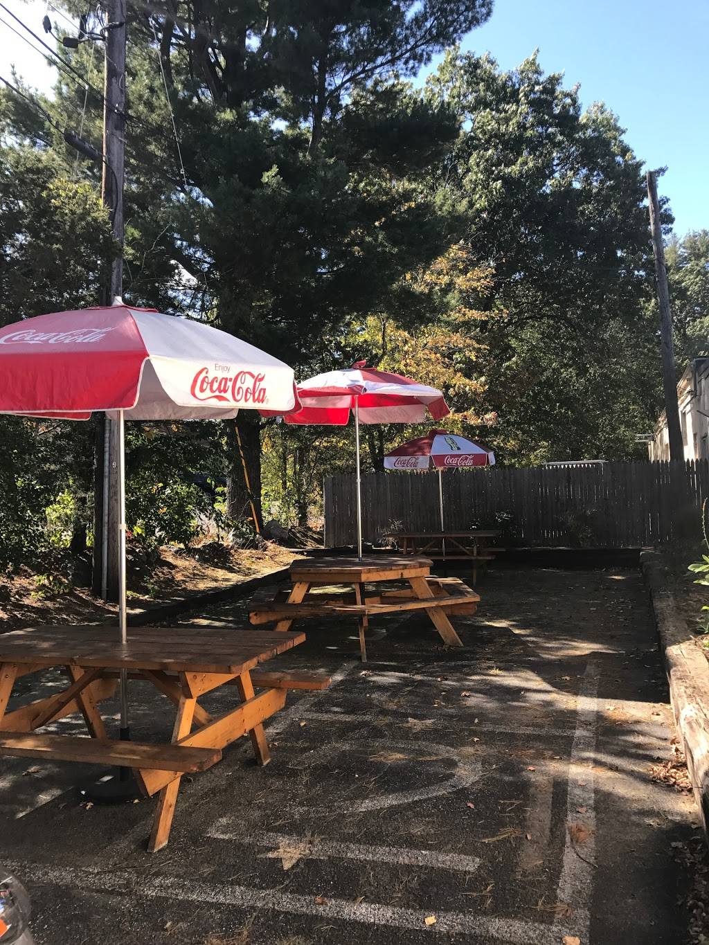 Livingstones Seafood and Deli | restaurant | 265 Boston Rd, North Billerica, MA 01862, USA | 9783621247 OR +1 978-362-1247