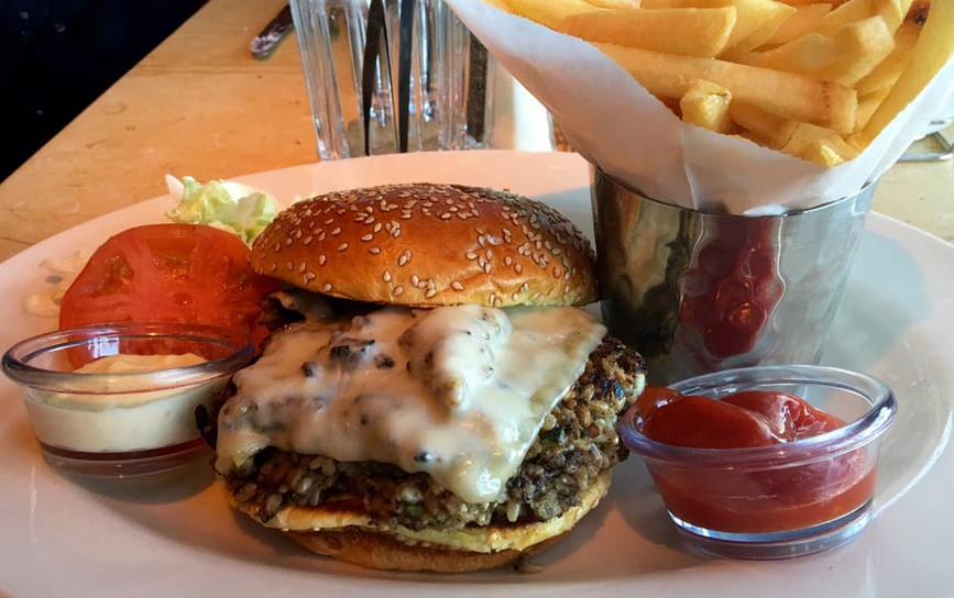 The Cheesecake Factory | restaurant | 201 Morrell Rd, Knoxville, TN 37919, USA | 8656707443 OR +1 865-670-7443