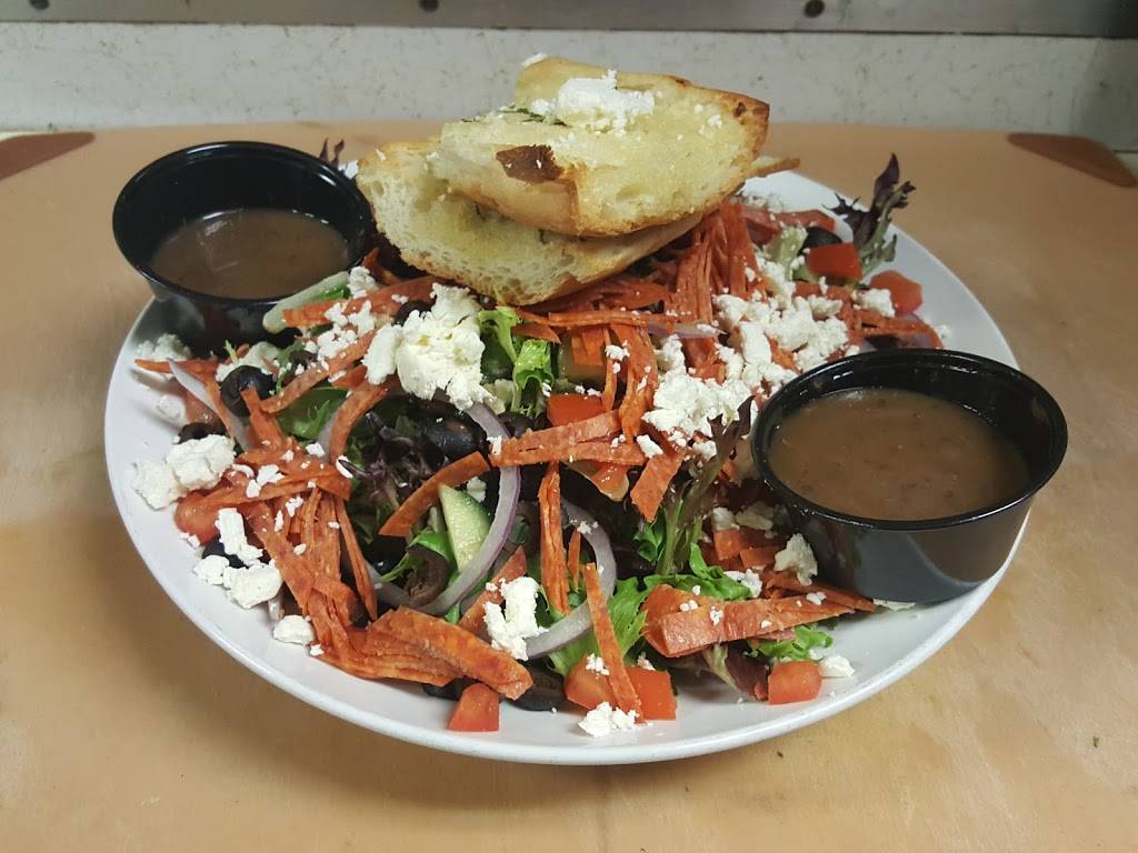 Fox Hole Tap And Pizzeria | restaurant | 3308 W Elm St, McHenry, IL 60050, USA | 8153856710 OR +1 815-385-6710