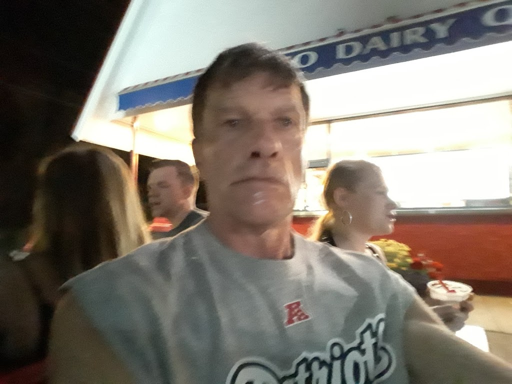 Dairy Queen Store | restaurant | 517 Main St, Saco, ME 04072, USA | 2072821963 OR +1 207-282-1963