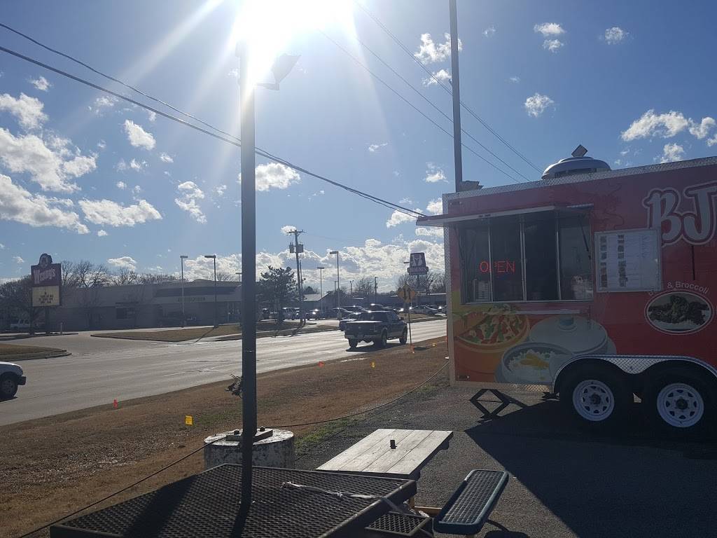 BJ Hmong & Chinese Food Truck | restaurant | 3160 S 129th E Ave, Tulsa, OK 74134, USA | 9184085991 OR +1 918-408-5991
