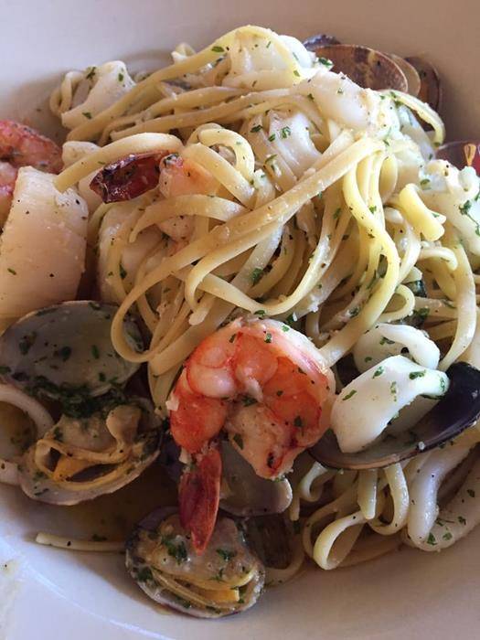 Basilicos Pasta e Vino | restaurant | 21501 Brookhurst St, Huntington Beach, CA 92646, USA | 7149637980 OR +1 714-963-7980