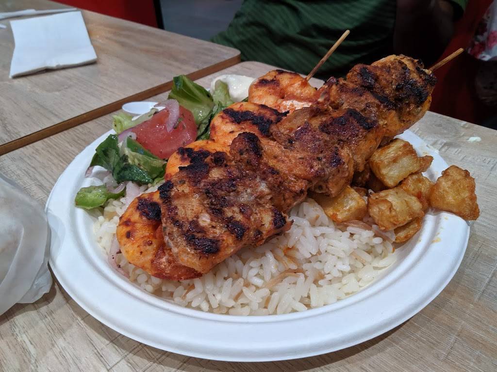 Amir | restaurant | 6600 Chemin de la Côte-des-Neiges, Montréal, QC H3S 2A9, Canada | 5147383131 OR +1 514-738-3131