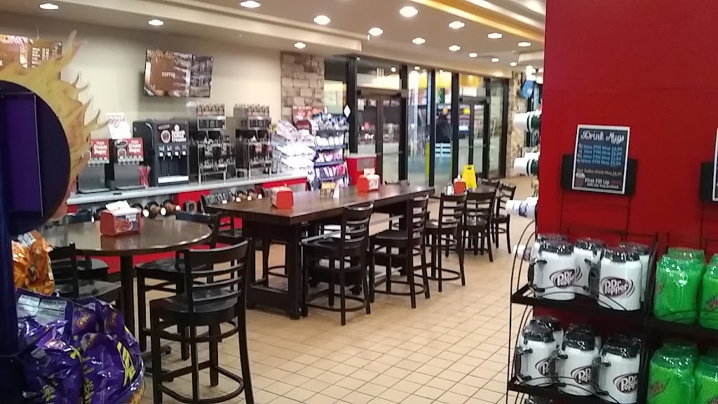 Dodges | restaurant | 640 E Grand Ave, Hot Springs, AR 71901, USA | 5012930154 OR +1 501-293-0154