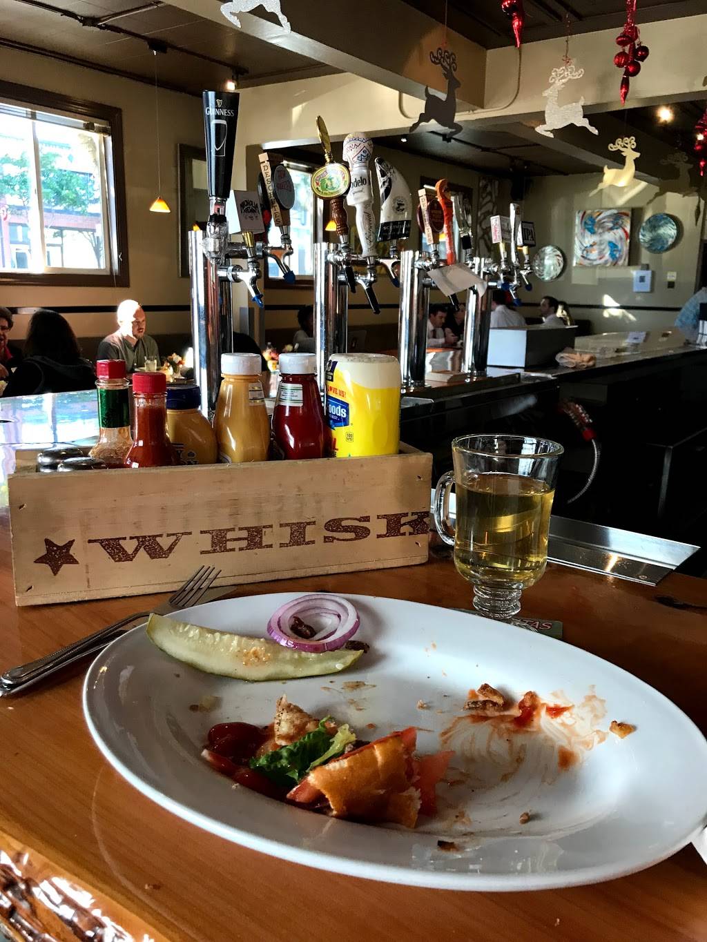 Mars Bar & Restaurant | restaurant | 798 Brannan St, San Francisco, CA 94103, USA | 4156216277 OR +1 415-621-6277