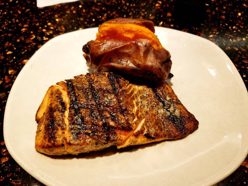 Outback Steakhouse | restaurant | 1515 W 14 Mile Rd, Madison Heights, MI 48071, USA | 2485852064 OR +1 248-585-2064