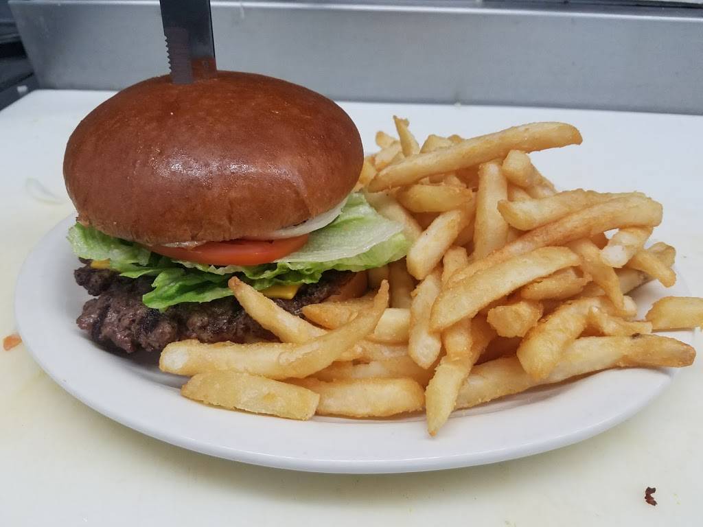 Prime Grill Restaurant & Coney | restaurant | 13840 Merriman Rd, Livonia, MI 48150, USA | 7345240000 OR +1 734-524-0000