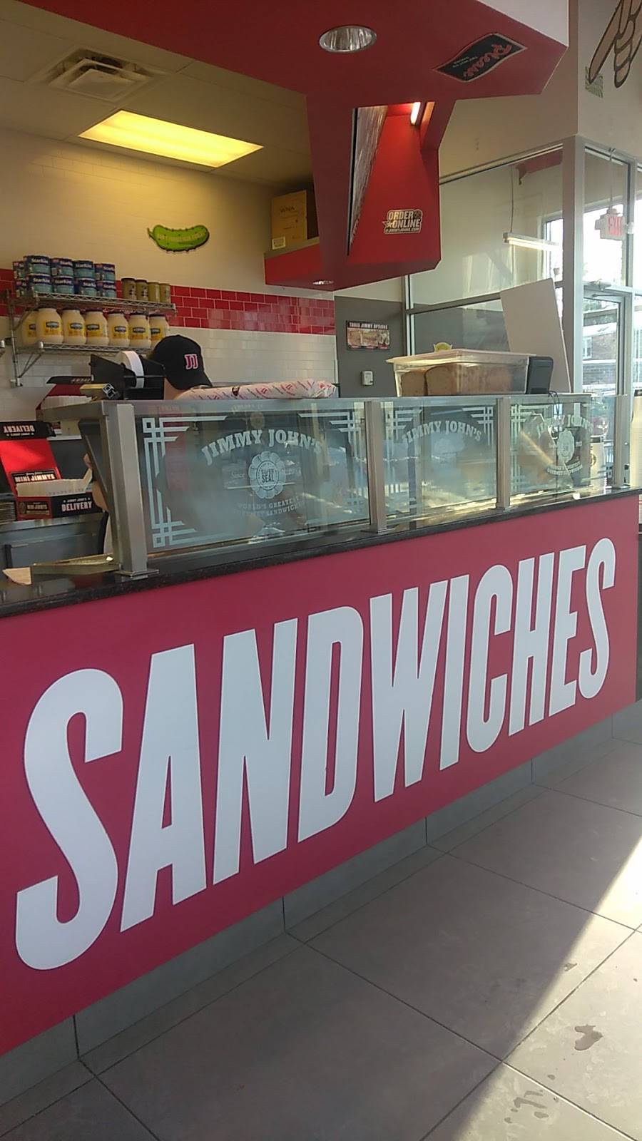 Jimmy Johns | meal delivery | 23141 Woodward Ave, Ferndale, MI 48220, USA | 2485431464 OR +1 248-543-1464