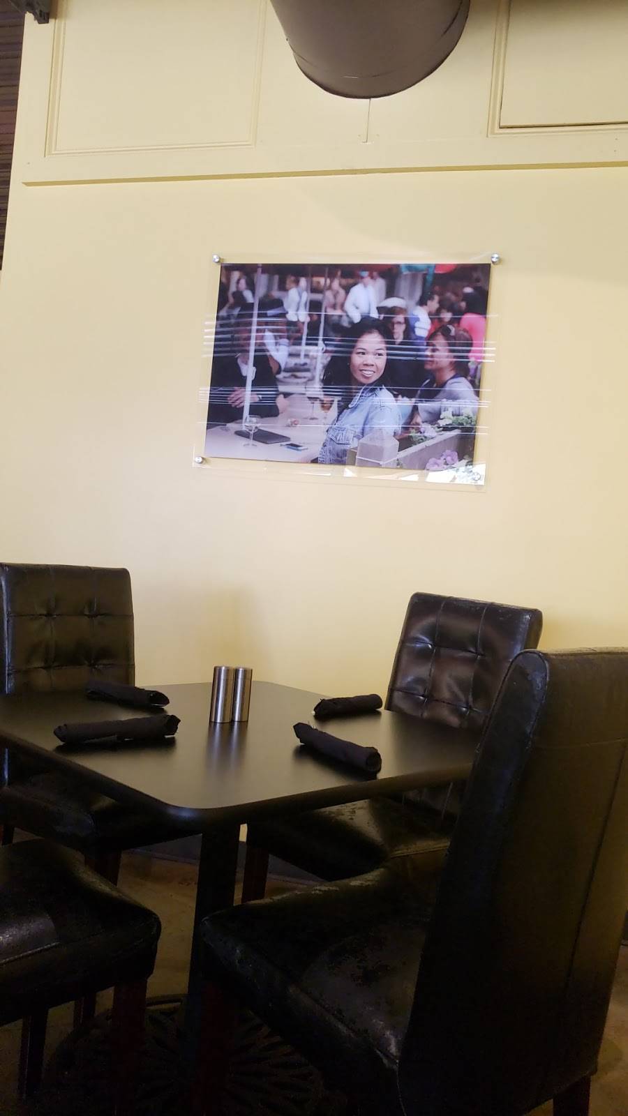 The Chef and the Frog | night club | 607 S Madison St, Whiteville, NC 28472, USA | 9106405550 OR +1 910-640-5550