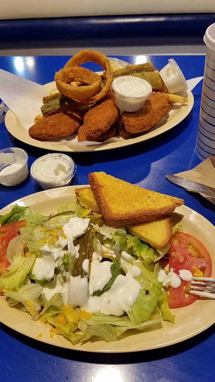 Gus Jr | restaurant | 3559 W Ramsey St, Banning, CA 92220, USA | 9518492287 OR +1 951-849-2287