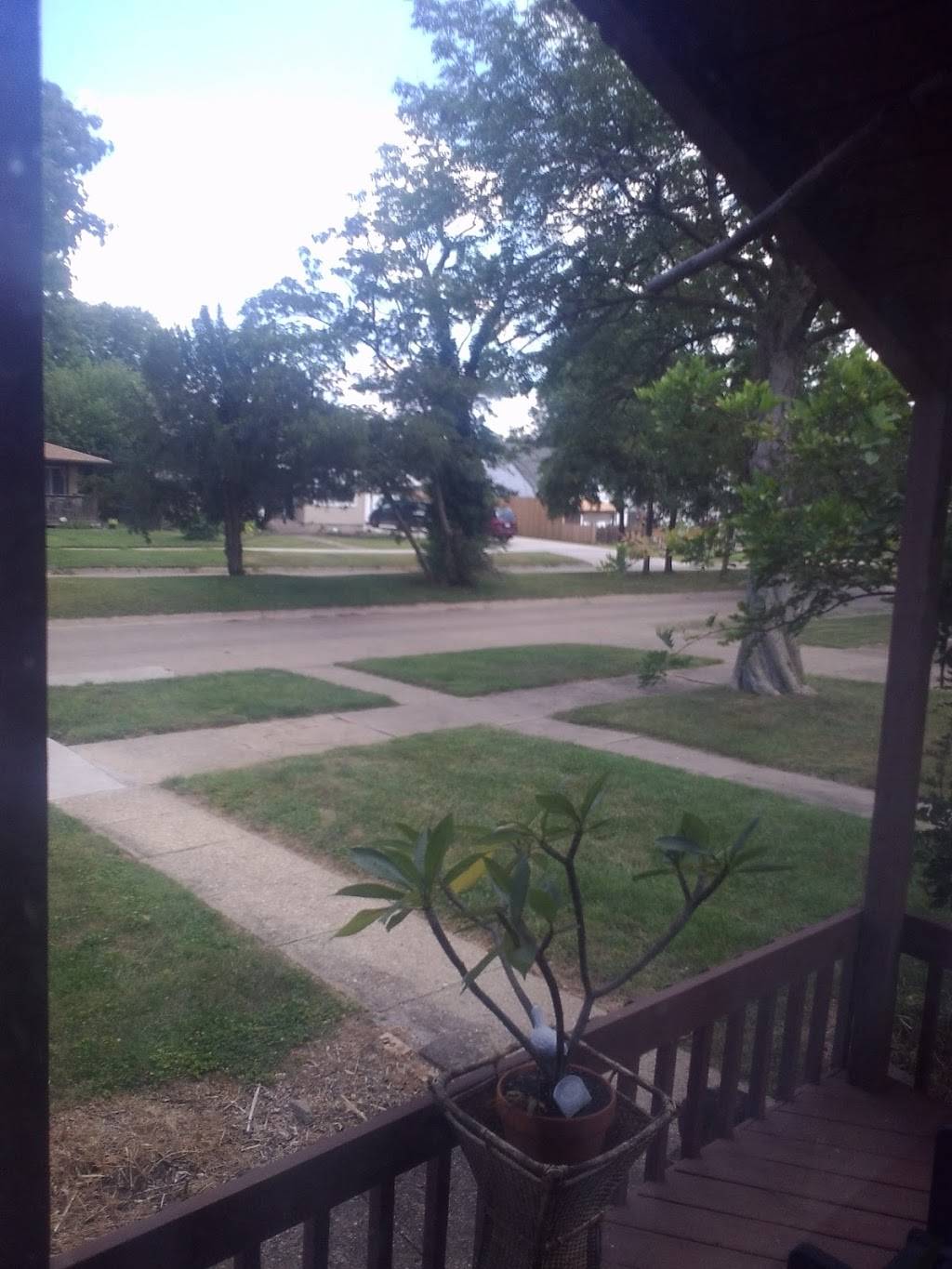 Ye Olde Fish House | restaurant | 2024 17th St, Columbus, IN 47201, USA | 8123782921 OR +1 812-378-2921