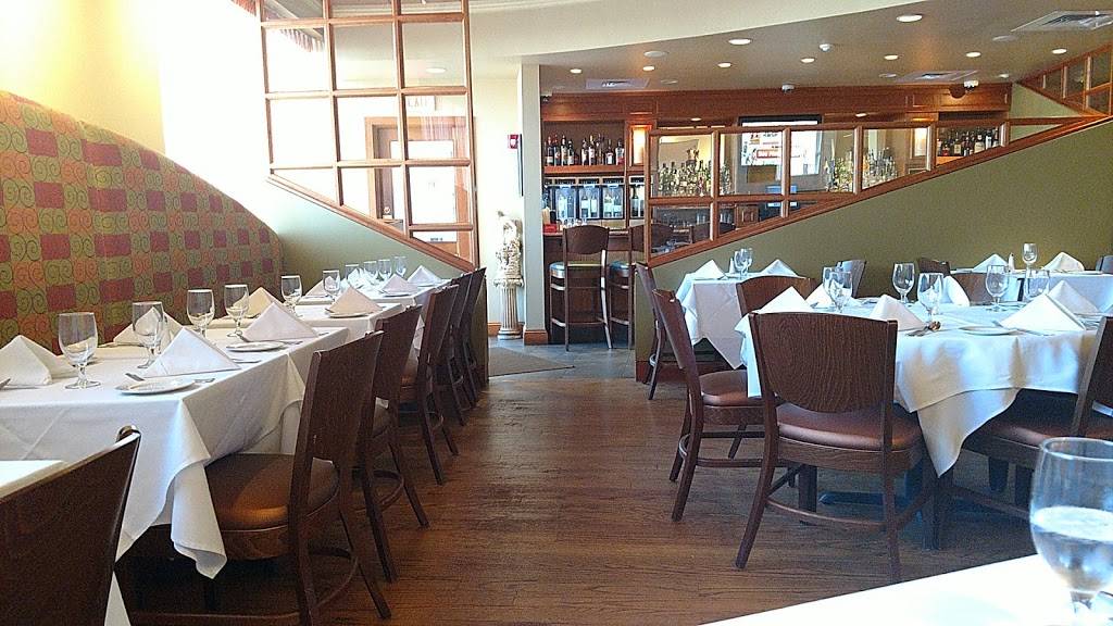 Angelos Ristorante | restaurant | 237 Main St, Stoneham, MA 02180, USA | 7814388598 OR +1 781-438-8598