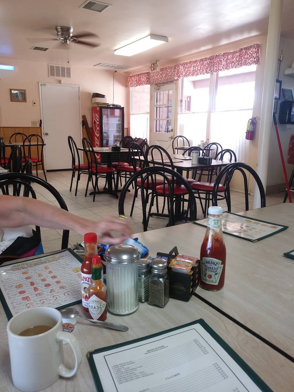 Desert Crest Coffee Shop | cafe | 16900 Desert Crest Ave, Desert Hot Springs, CA 92241, USA | 7603299037 OR +1 760-329-9037