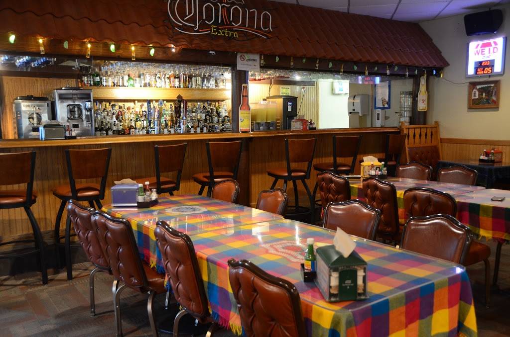 Los Aztecas | restaurant | 2700 Dodge St, Dubuque, IA 52003, USA | 5635840212 OR +1 563-584-0212