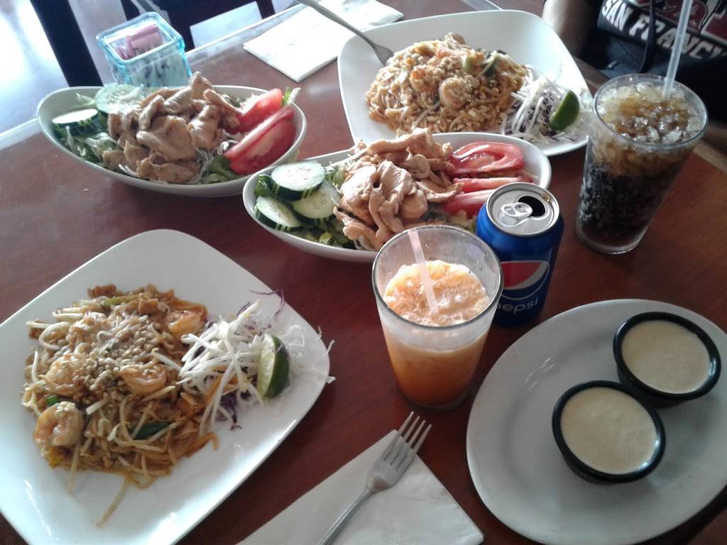 Thai Cafe | restaurant | 614 N Central Ave, Tracy, CA 95376, USA | 2098323800 OR +1 209-832-3800
