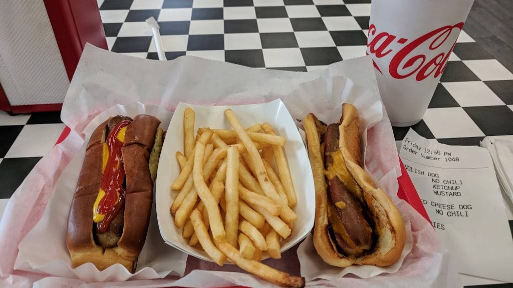 Hot Diggity Dogs | restaurant | 2313 7th Ave, Charleston, WV 25387, USA | 3043463647 OR +1 304-346-3647