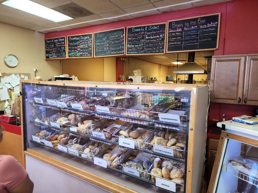 Brandon Bagels | bakery | 942 W Brandon Blvd, Brandon, FL 33511, USA | 8136549672 OR +1 813-654-9672