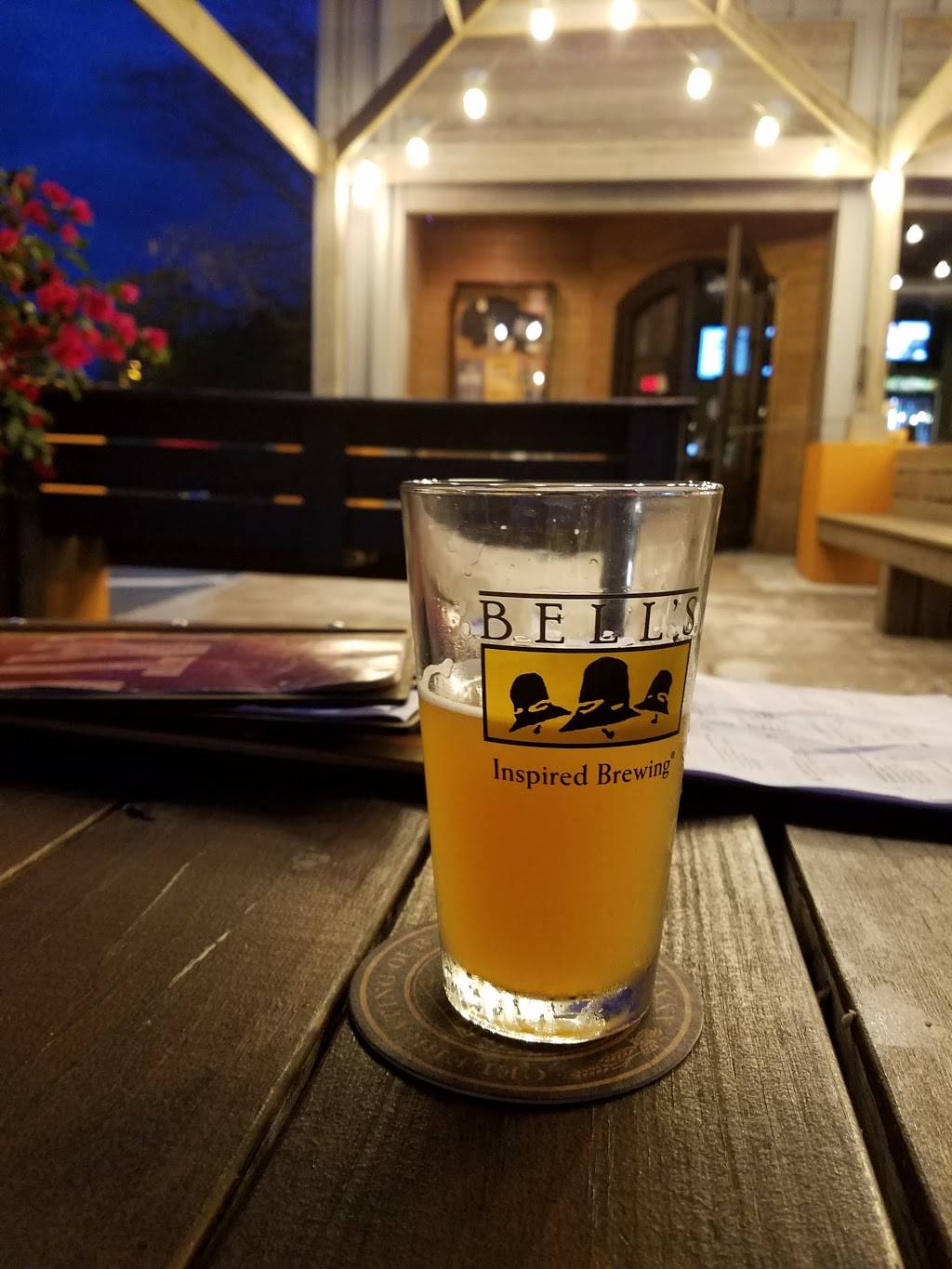 Mandeville Beer Garden | restaurant | 428 N Lemon Ave, Sarasota, FL 34236, USA | 9419548688 OR +1 941-954-8688