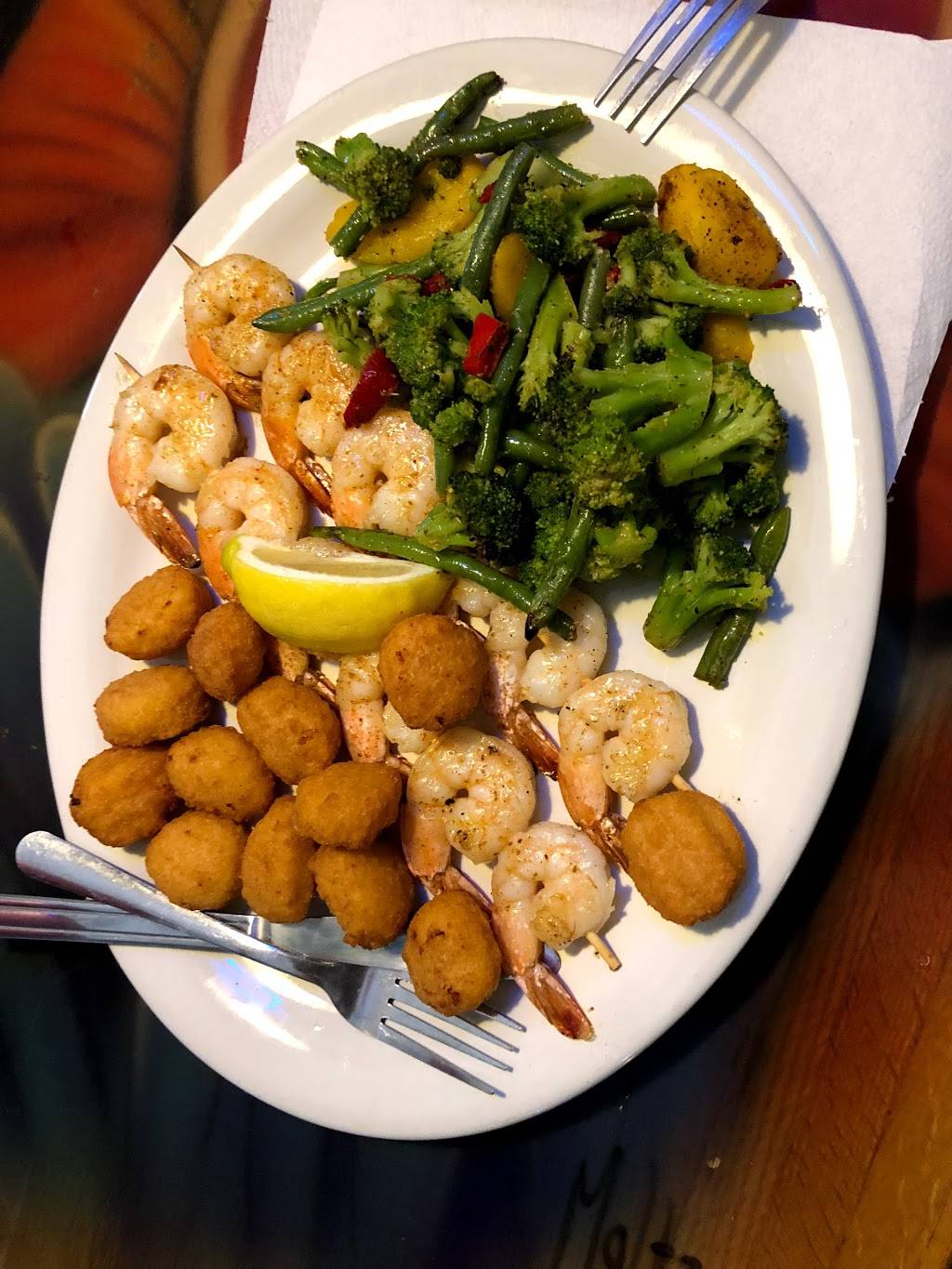 Blue Lagoon Saloon | restaurant | 4120 US-27, Sebring, FL 33870, USA | 8634716001 OR +1 863-471-6001