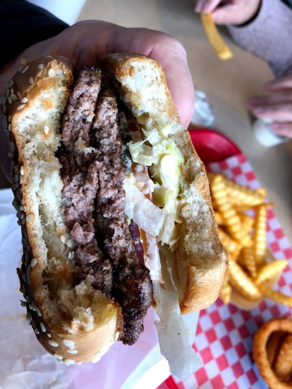 Burger Spot | restaurant | 208 W Tehachapi Blvd, Tehachapi, CA 93561, USA | 6618223145 OR +1 661-822-3145