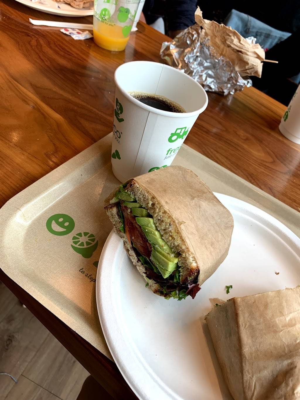 fresh&co | restaurant | 444 10th Ave, New York, NY 10001, USA | 2128672334 OR +1 212-867-2334