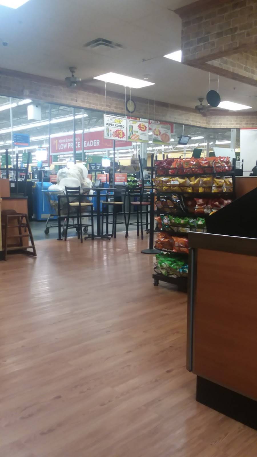 Subway | meal takeaway | 34025 LA-16, Denham Springs, LA 70706, USA | 2256656233 OR +1 225-665-6233