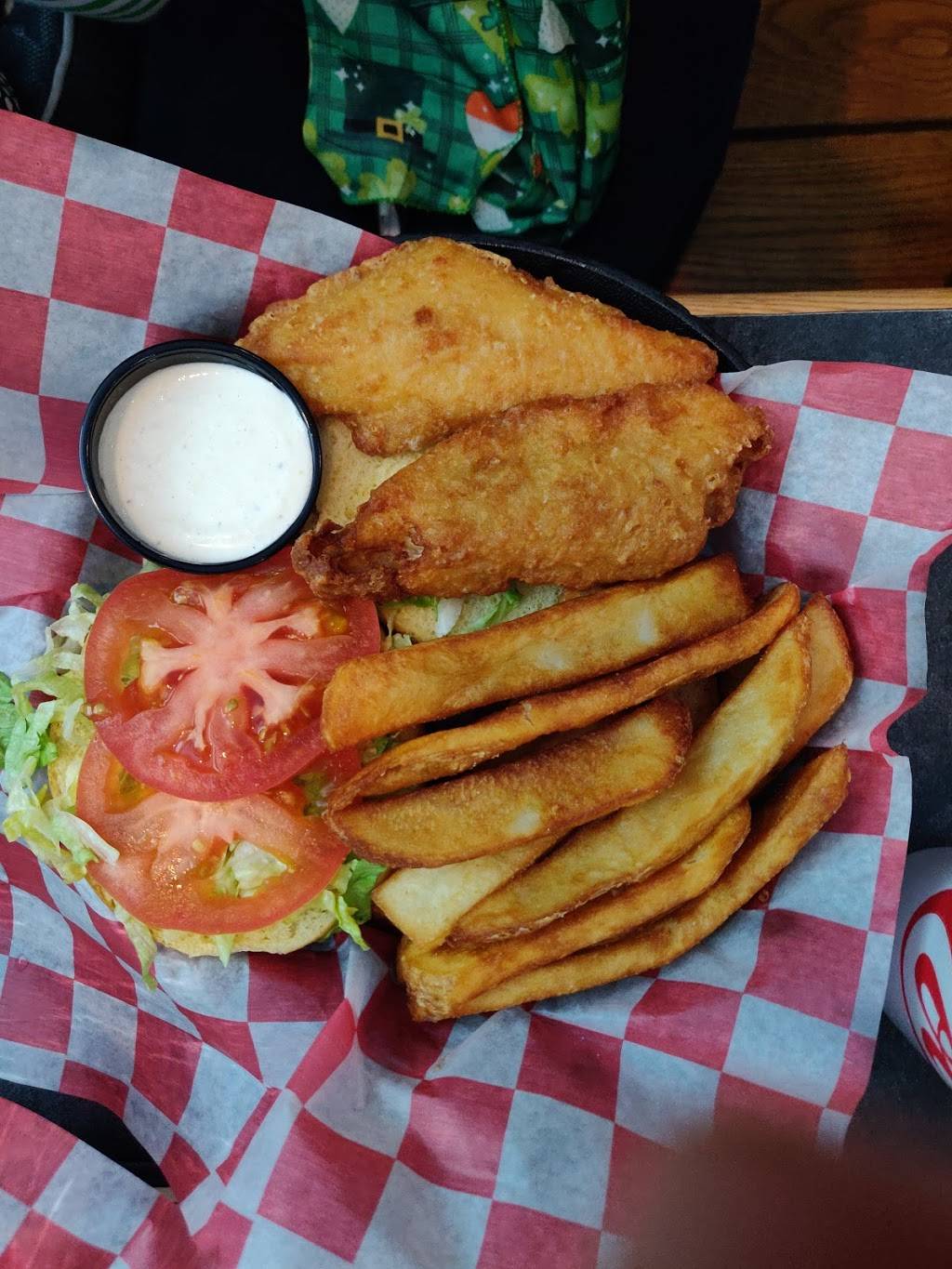 Broadway Barrel House | restaurant | 402 N Broadway St, Lebanon, OH 45036, USA | 5139347799 OR +1 513-934-7799