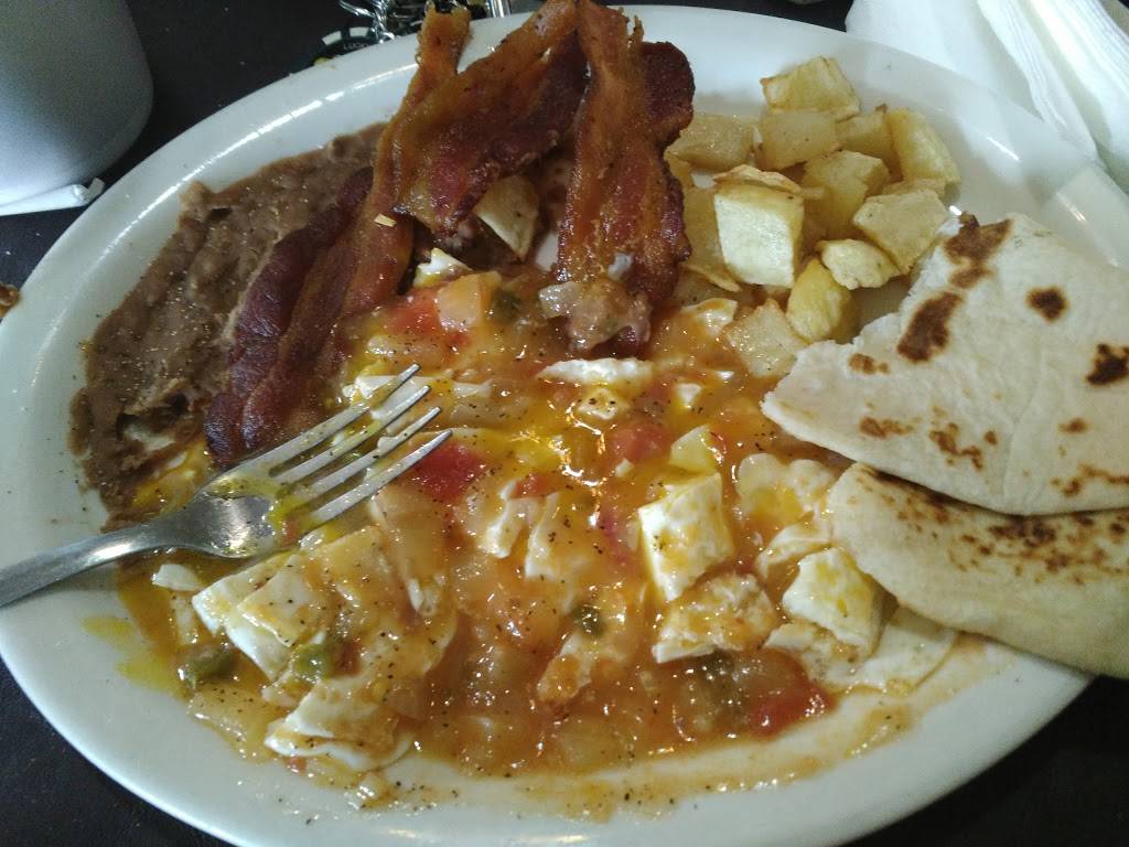 Lindas Mexican Restaurant | restaurant | 1424 Guadalupe St, San Antonio, TX 78207, USA | 2102717120 OR +1 210-271-7120