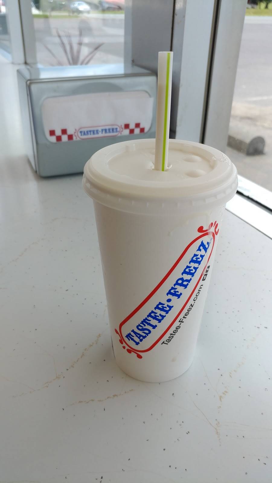 Tastee Freez | restaurant | 2741 S Seminole Trail, Madison, VA 22727, USA | 5409484730 OR +1 540-948-4730