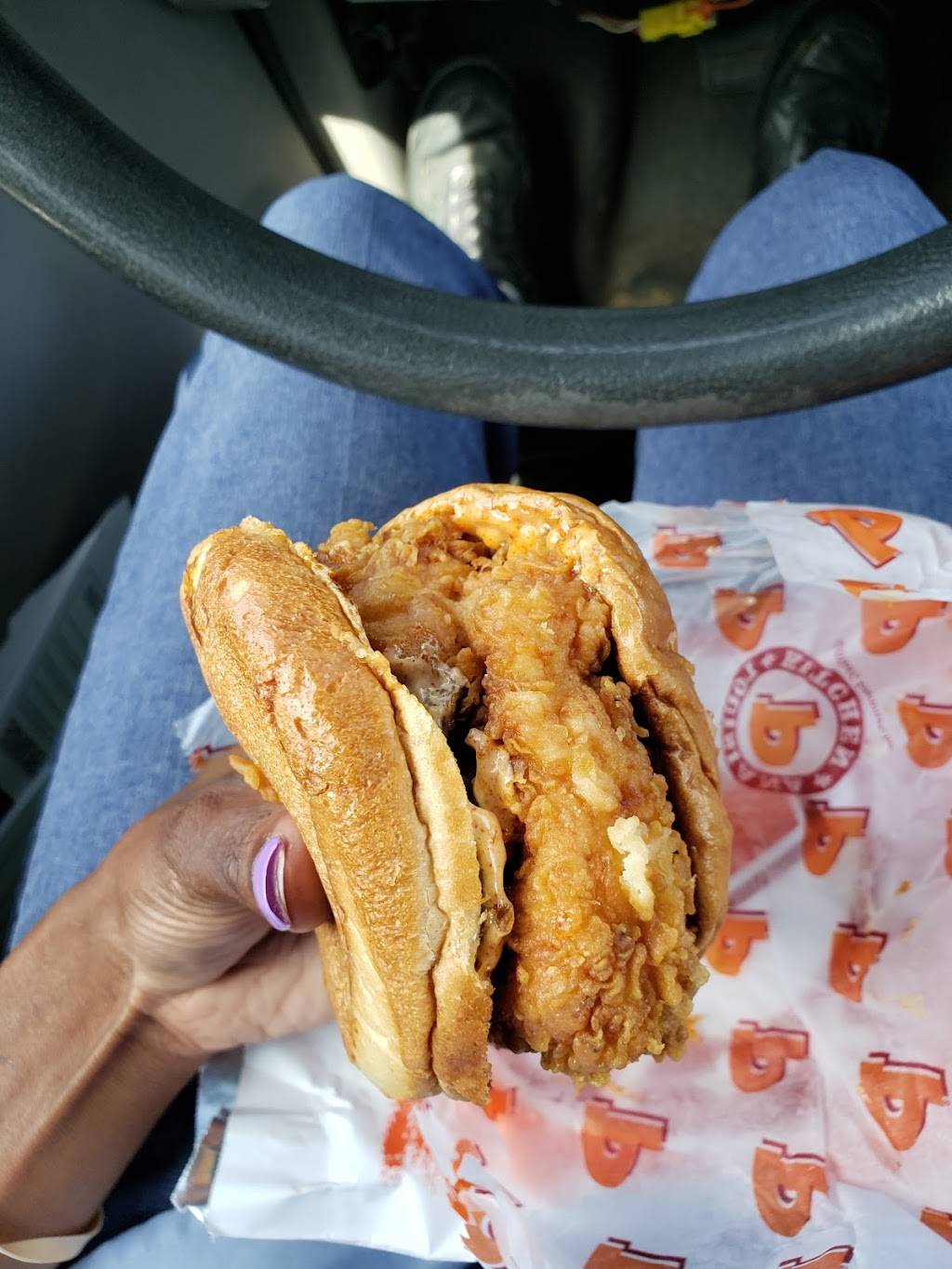 Popeyes Louisiana Kitchen | restaurant | 9854 Halls Ferry Road, St. Louis, MO 63136, USA | 3148699424 OR +1 314-869-9424