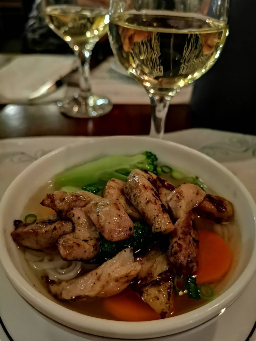 Restaurant Lotus à Châteauguay | restaurant | 30 Boulevard DAnjou, Châteauguay, QC J6K 1B7, Canada | 4506927995 OR +1 450-692-7995