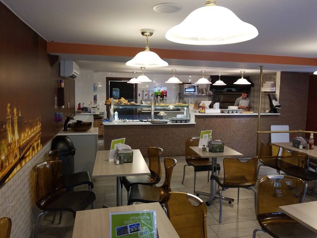 Café au Main | restaurant | 78 Main St, Bloomingburg, NY 12721, USA | 8457338508 OR +1 845-733-8508