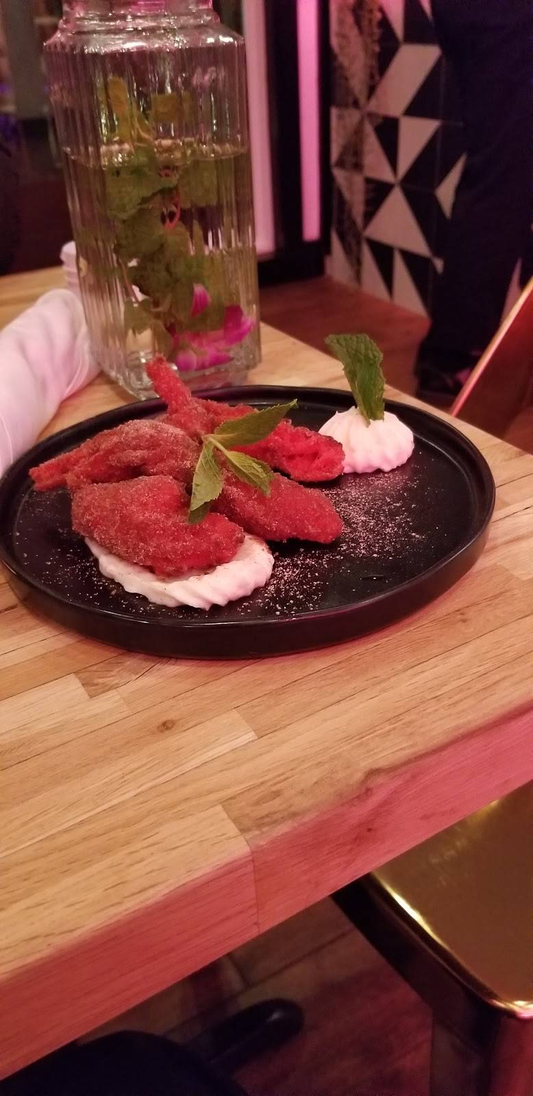 Tacos Tu Madre | restaurant | 1111 N Hayworth Ave, West Hollywood, CA 90046, USA | 3239224826 OR +1 323-922-4826