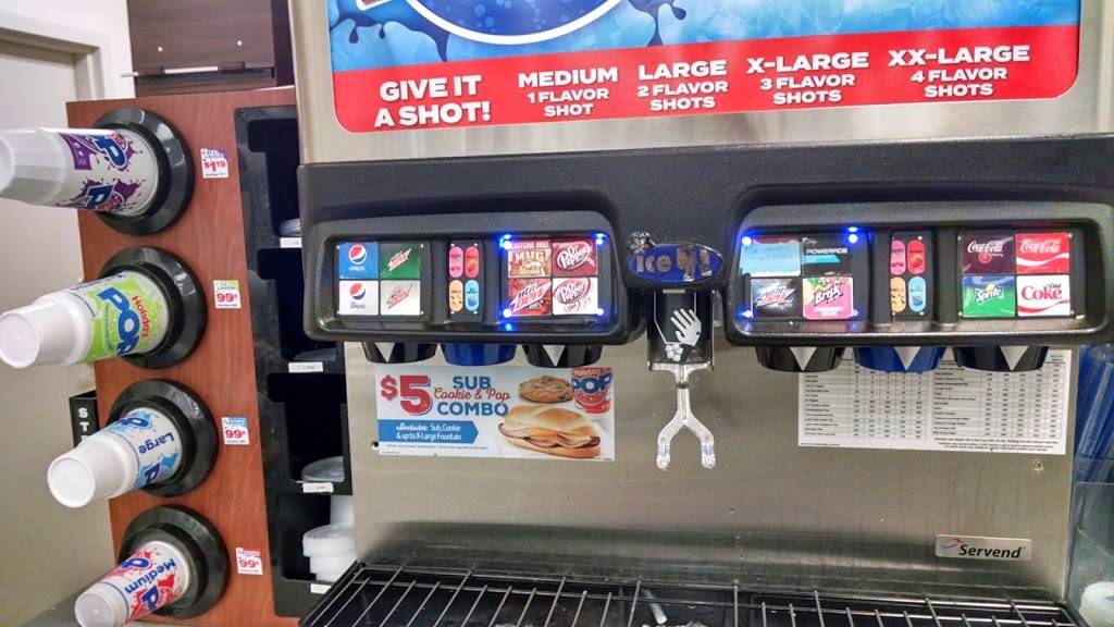 Holiday Stationstores | cafe | 19 W Adams St, Iron River, MI 49935, USA | 9062655958 OR +1 906-265-5958