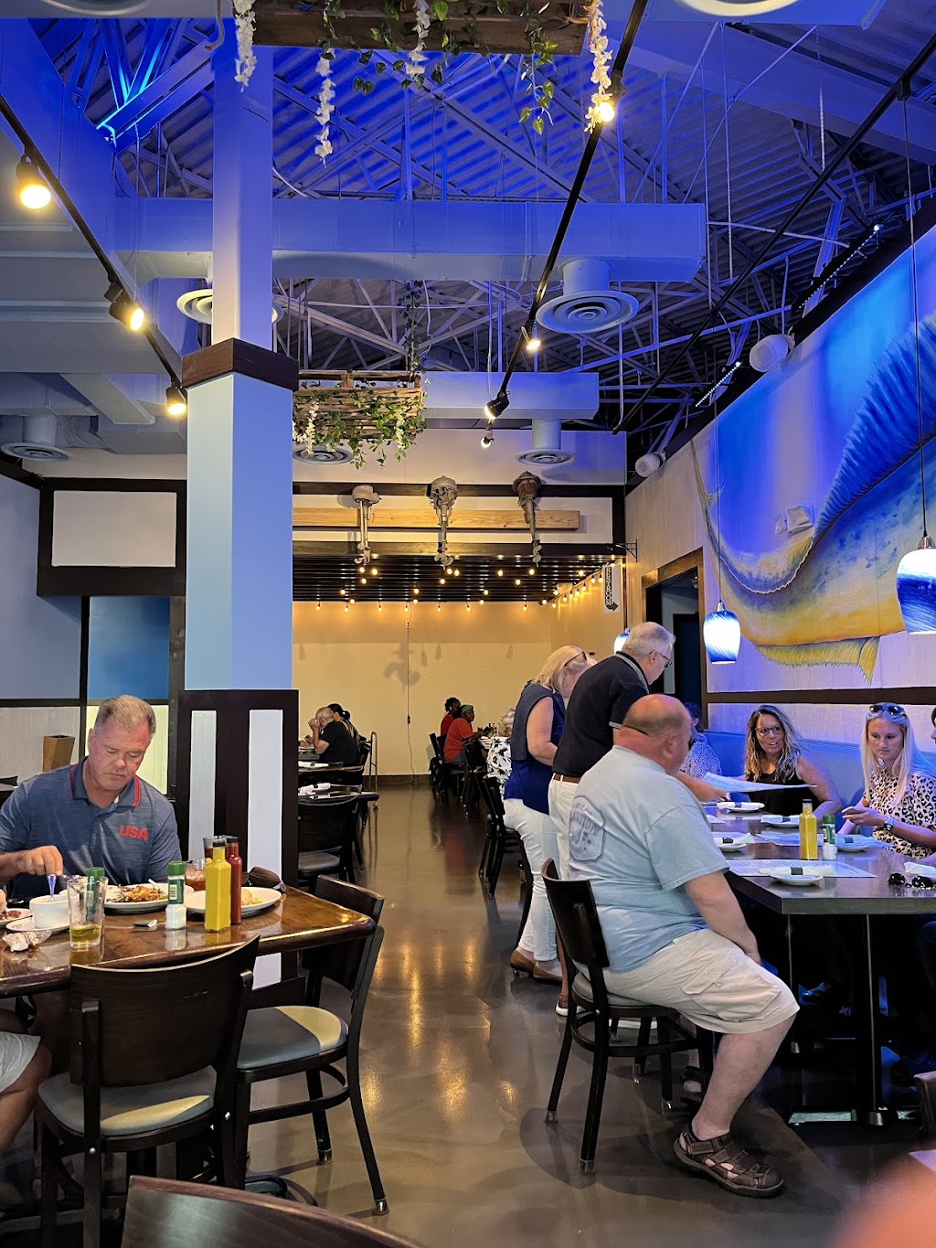 Hooked Island Grill | restaurant | 9924 Gulf Coast Main St #130, Fort Myers, FL 33913, USA | 2393137142 OR +1 239-313-7142