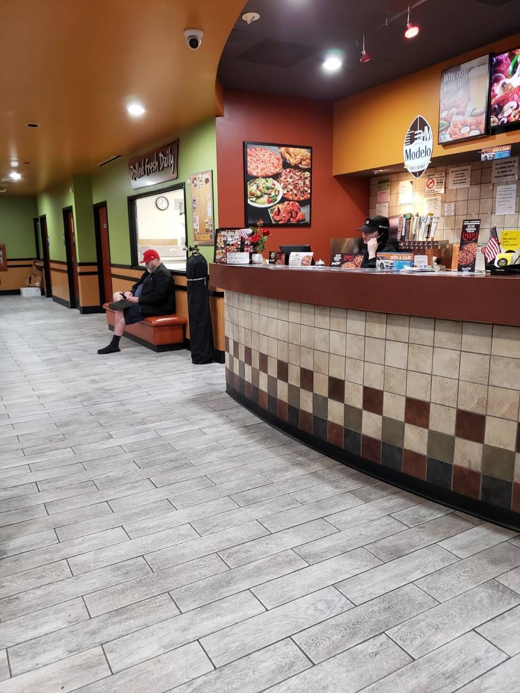 Round Table Pizza | meal delivery | 8010 Holman Rd, Stockton, CA 95212, USA | 2099513819 OR +1 209-951-3819