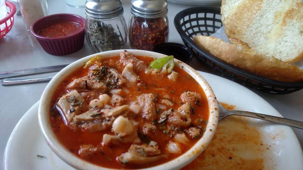 Lollies New Mexican Food | restaurant | 424 Isleta Blvd SW, Albuquerque, NM 87105, USA | 5054529096 OR +1 505-452-9096