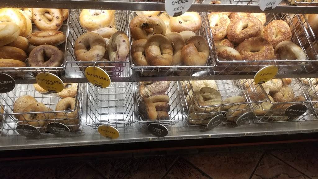 Einstein Bros. Bagels | bakery | 640 Ann Arbor Rd W, Plymouth, MI 48170, USA | 7344149889 OR +1 734-414-9889