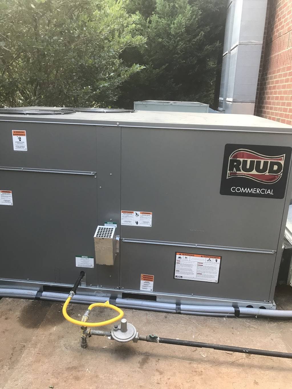 Cherokee Commercial Services Inc | restaurant | 1431 Airport Dr Suite 200, Ball Ground, GA 30107, USA | 6784930428 OR +1 678-493-0428