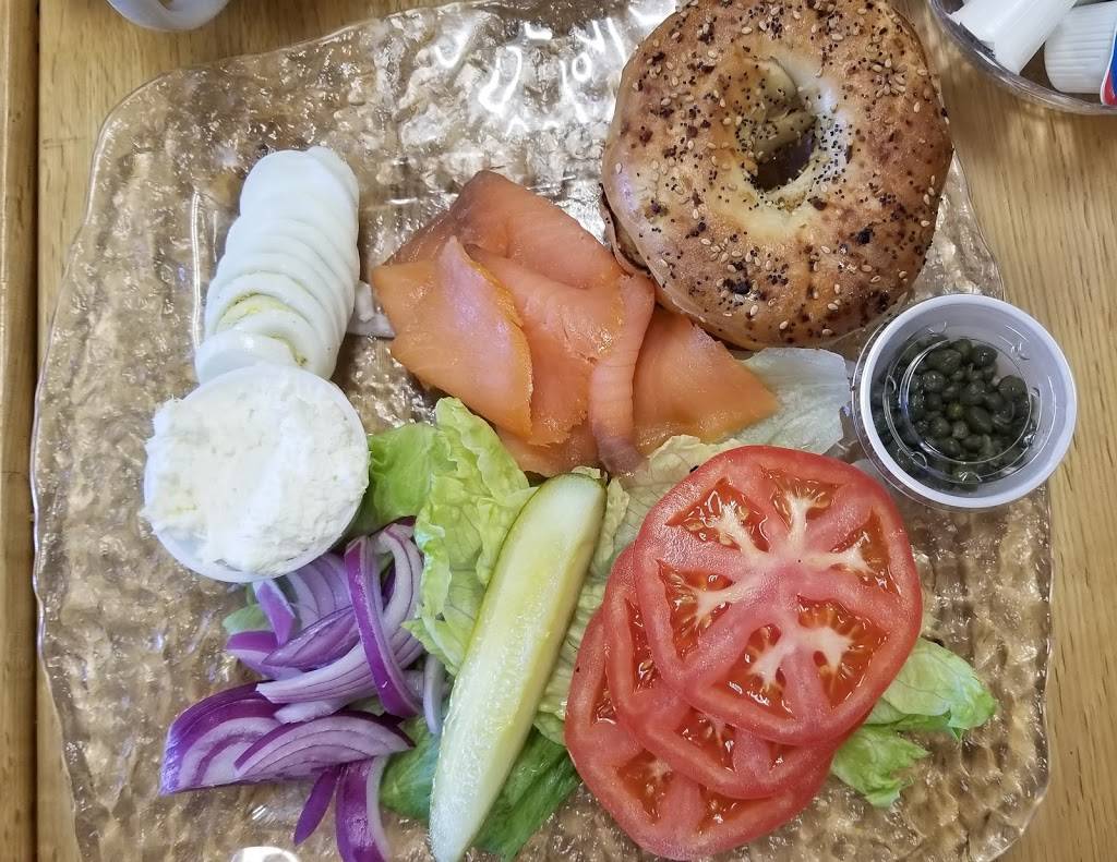 Cafe 393 on Main | restaurant | 393 E Main St #6b, Hendersonville, TN 37075, USA | 6152658578 OR +1 615-265-8578