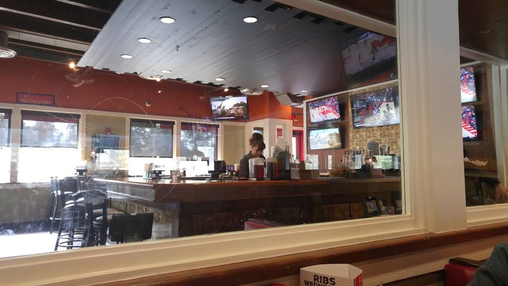 Chilis Grill & Bar | restaurant | 623 W Oglethorpe Hwy, Hinesville, GA 31313, USA | 9124084800 OR +1 912-408-4800