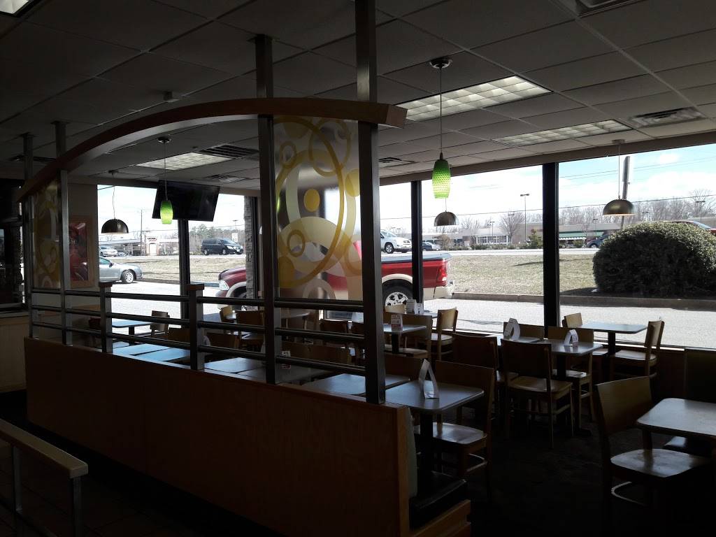 Wendys | restaurant | 6293 Crain Hwy, La Plata, MD 20646, USA | 3019326385 OR +1 301-932-6385