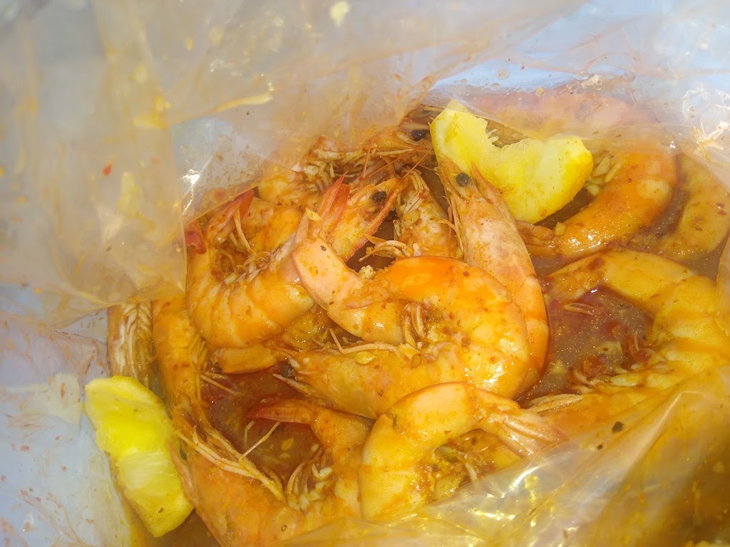 The King Krab Cajun Seafood House | restaurant | 2347 California Ave suite 102-103, Corona, CA 92881, USA | 9514275300 OR +1 951-427-5300